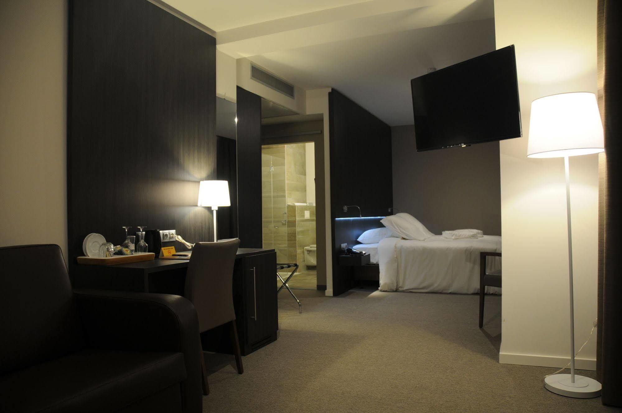 Tower Hotel Алст Экстерьер фото